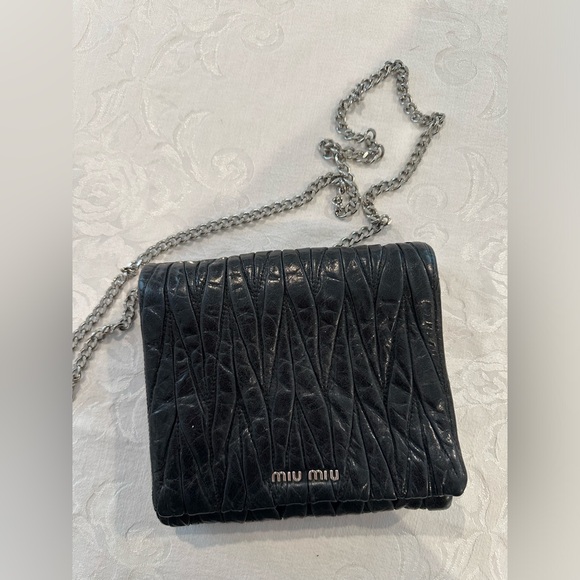 Miu Miu Black Matelassé Leather Chain Crossbody Bag - Picture 2 of 7